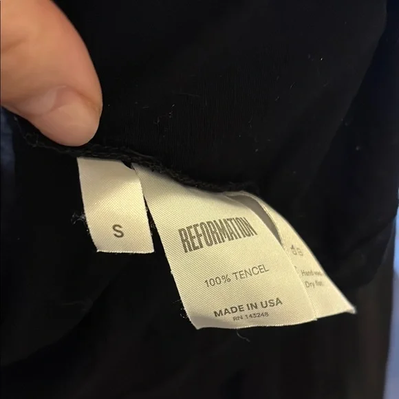 Reformation Black Cropped Top long sleeve small preloved thin lightweight - Picture 4 of 11